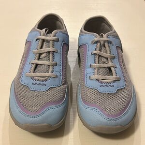 Keen Tracer shoes - brand new!